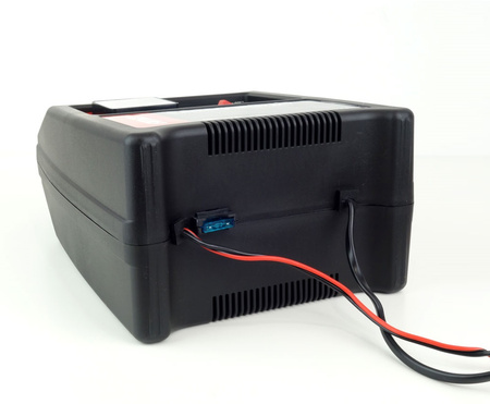 Prostownik ze wskazówką (bezp.) AMiO 12A, 12V SBC-12A